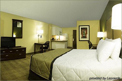 Extended America - Virginia - Independence Blvd 2*