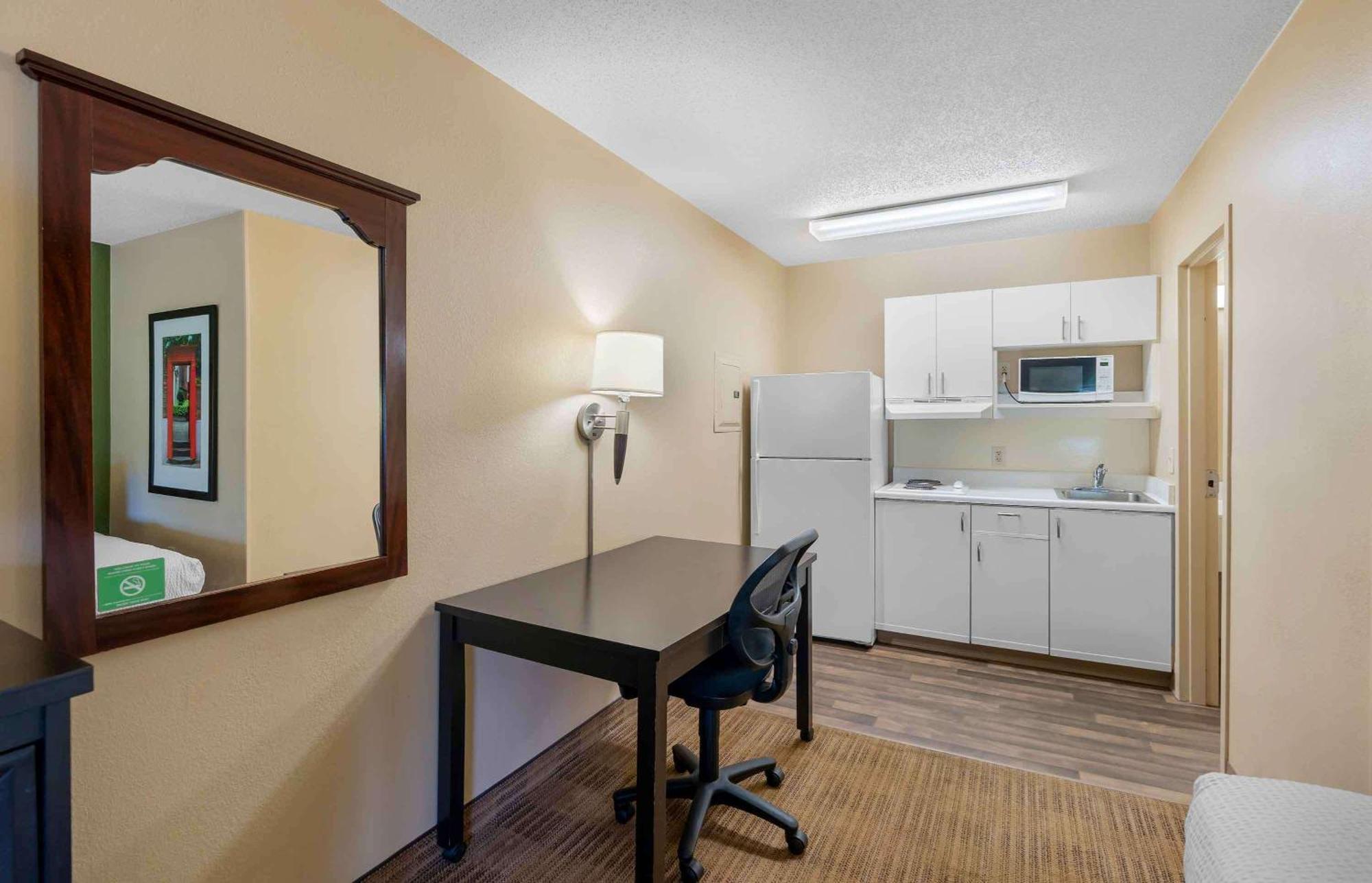 Extended America - Virginia - Independence Blvd Hotel